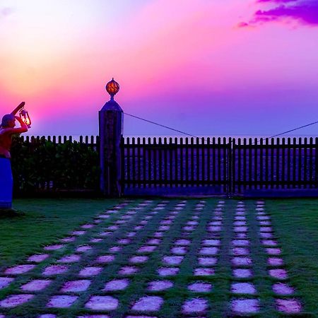 فندق Calypso Sunset Iranawila المظهر الخارجي الصورة